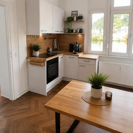 Am Moselufer, Balkon Mit Flussblick, 82qm, * Traben-Trarbach