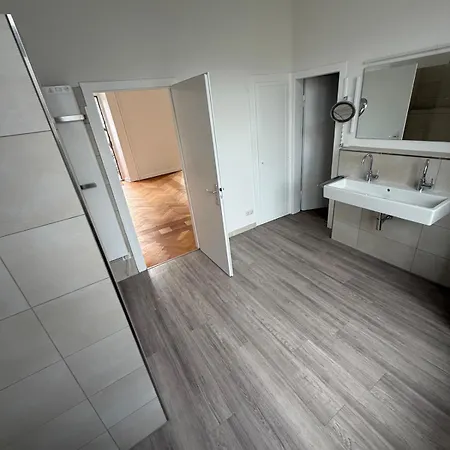 Apartment Am Moselufer, Balkon Mit Flussblick, 82qm, *